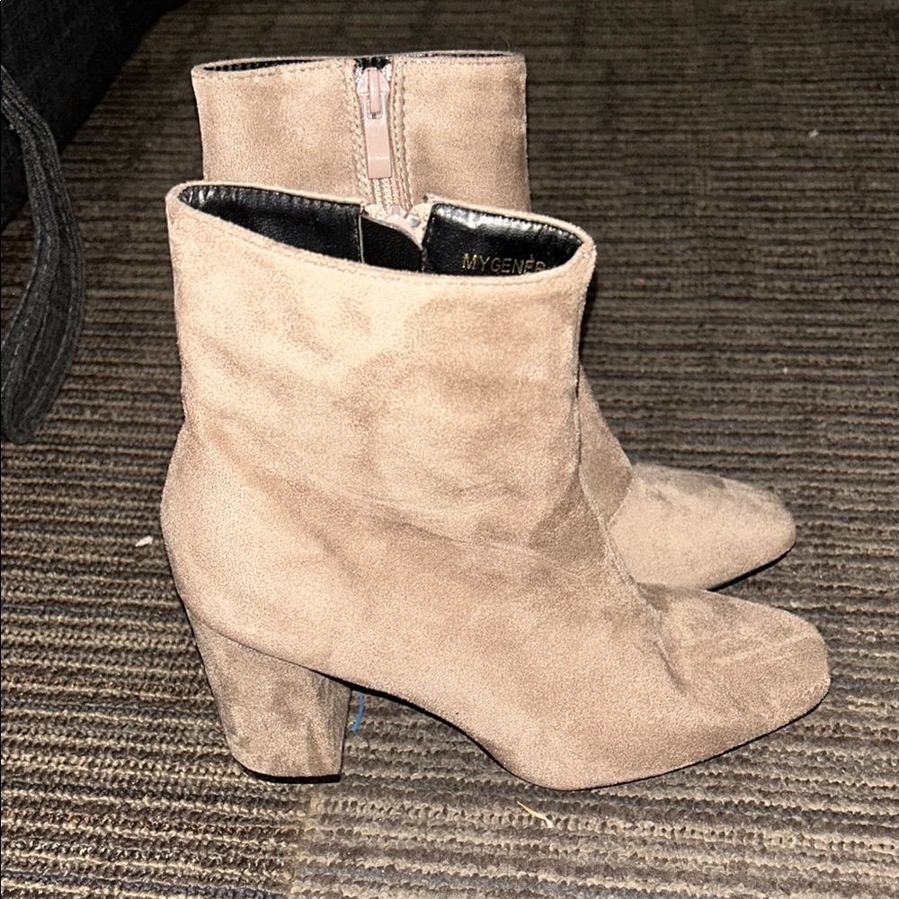 Lulu's Tan Ankle Booties with Chunky Heel